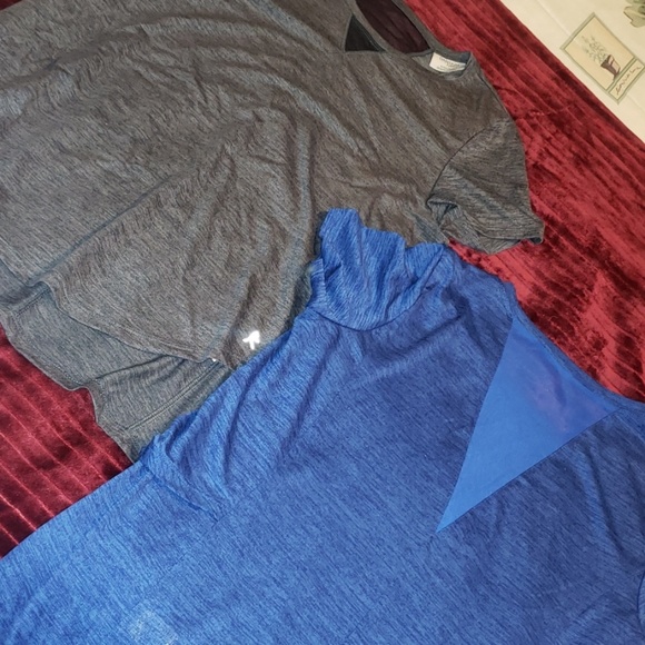 EUC bundle of workout tops - Picture 3 of 3